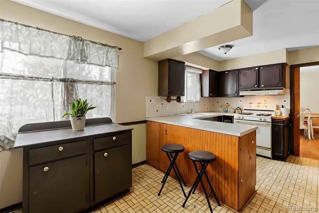 5189 Otsego Street, Burton, MI 48509 — Photo 9