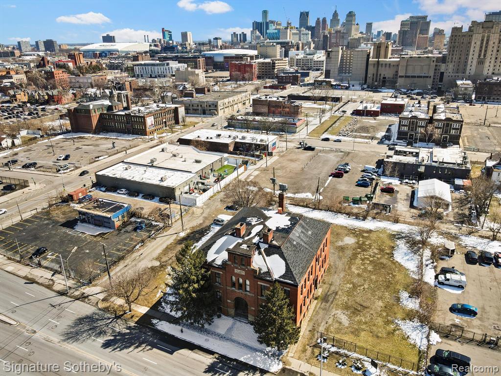 453 MARTIN LUTHER KING JR Boulevard, Detroit, MI 48201 — Photo 27