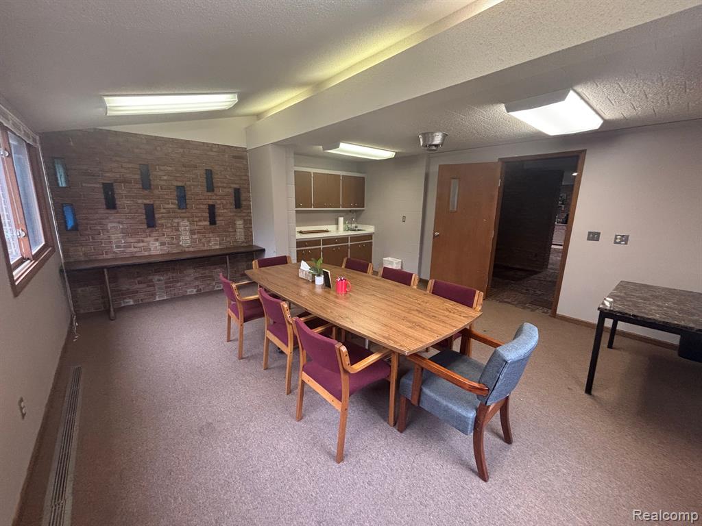 961 E MAPLE Street, Holly, MI 48442 — Photo 12