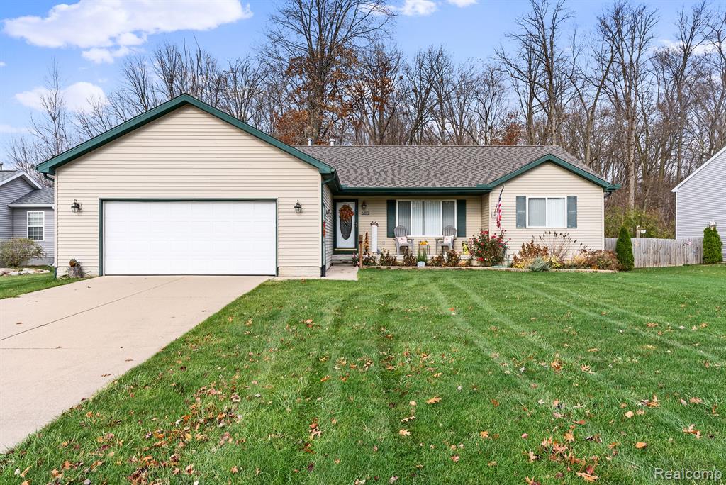 5392 WHEAT WAY Avenue, Swartz Creek, MI 48473 — front exterior