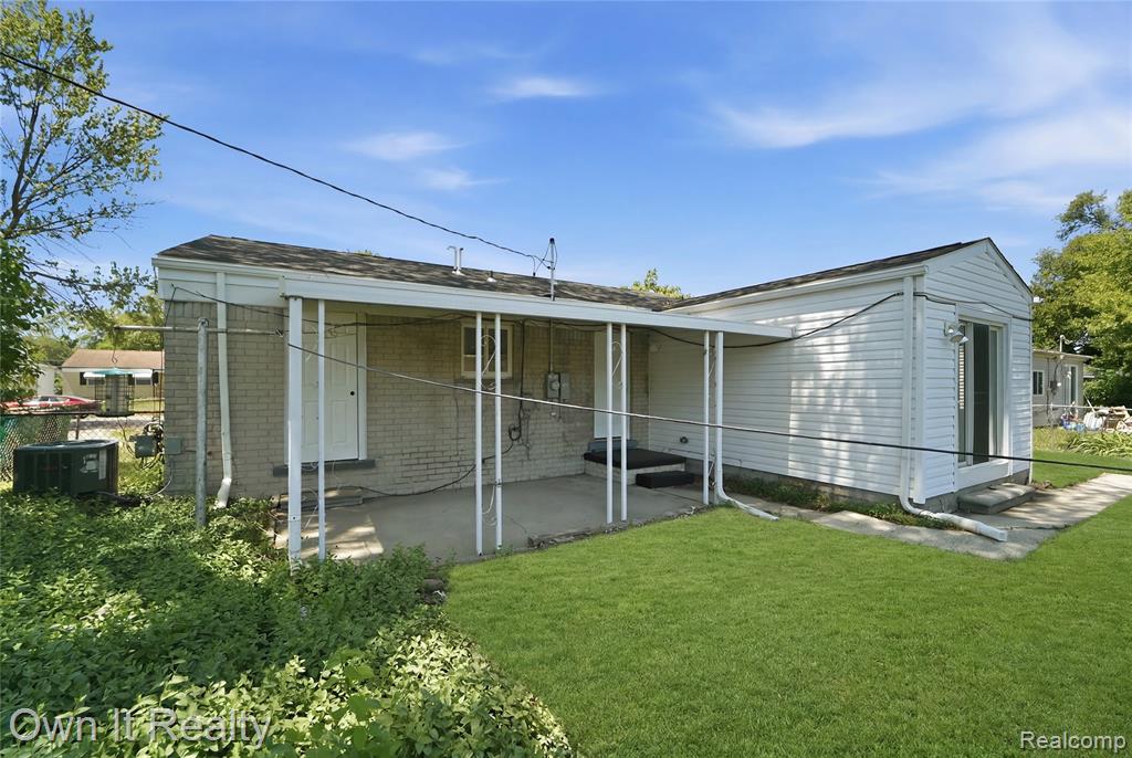 597 Eugene Street, Ypsilanti, MI 48198 — Photo 24