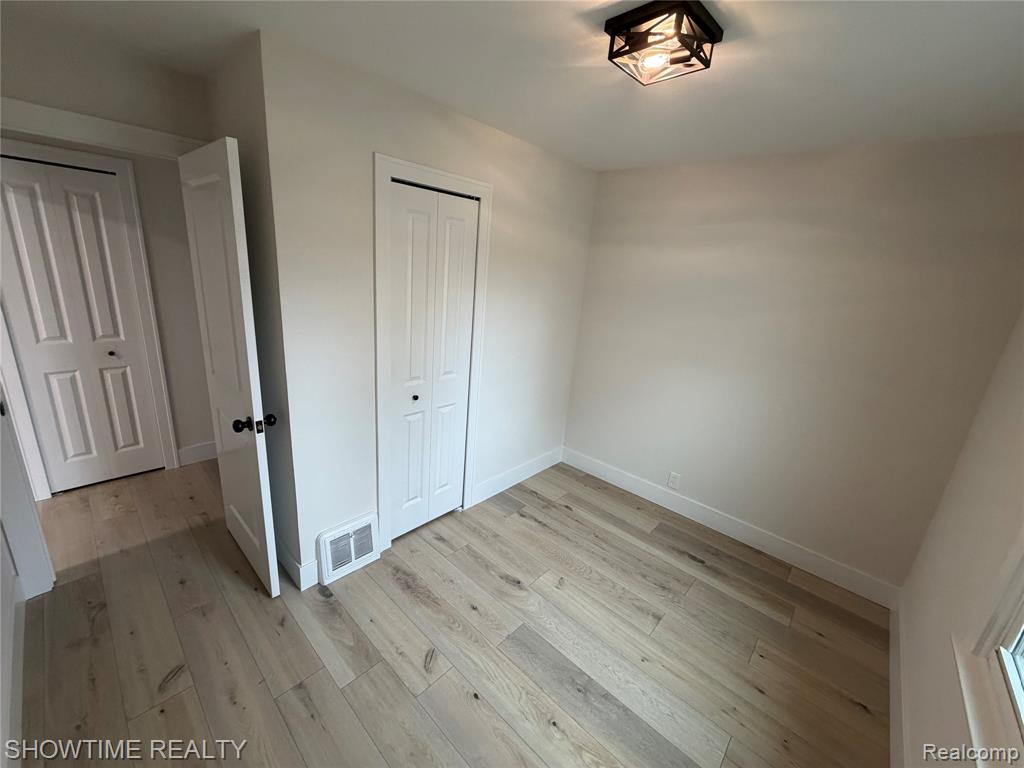 12200 Helen Street, Southgate, MI 48195 — Photo 10