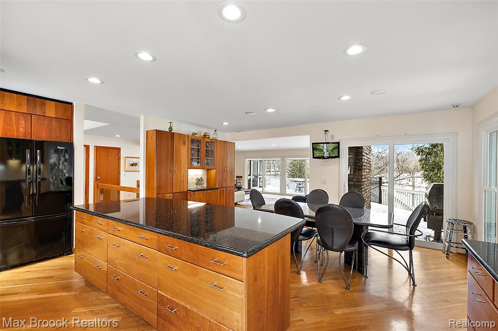 2797 Orchard Place, Orchard Lake Village, MI 48324 — Photo 10