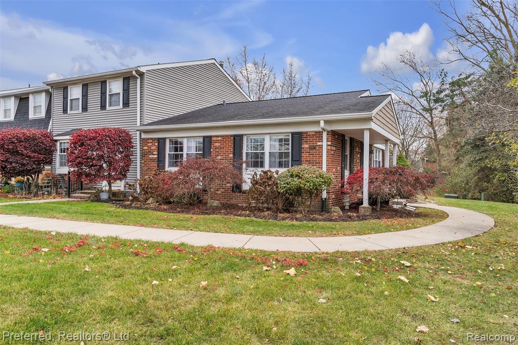 19517 Dartmouth Place, Northville, MI 48167 — Photo 3