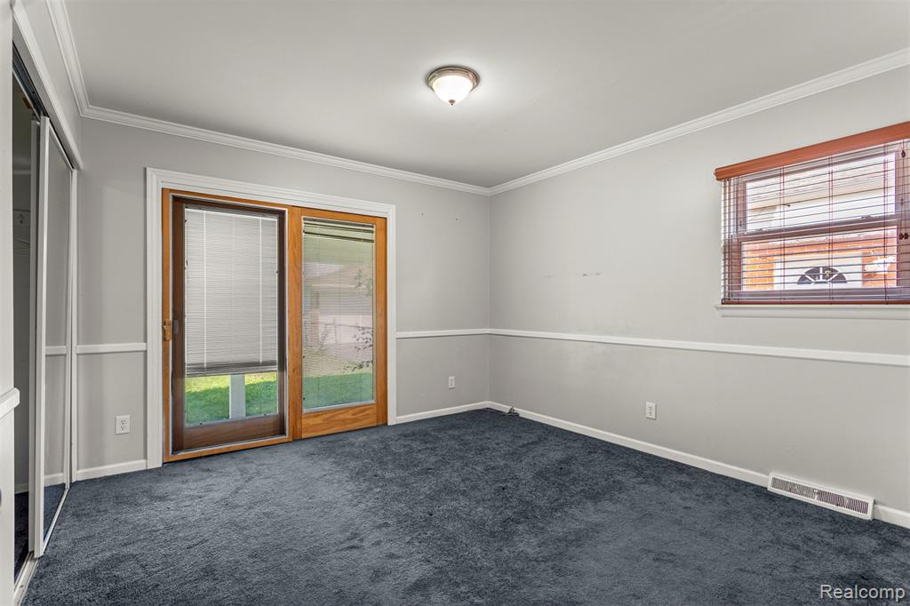 6547 Colonial Street, Dearborn Heights, MI 48127 — Photo 15