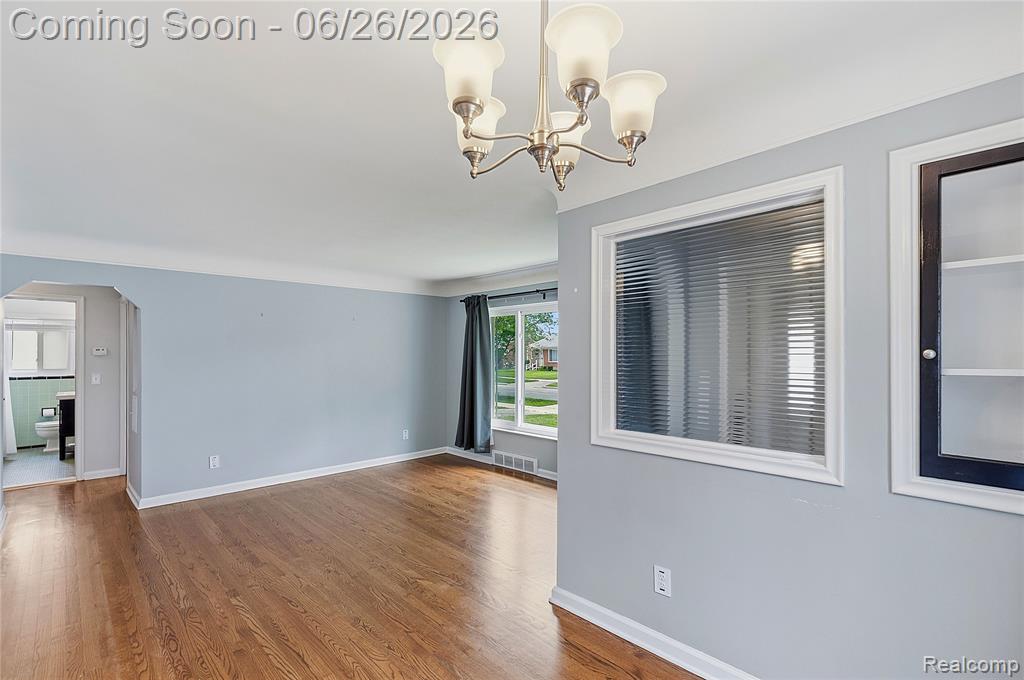 24671 Kenosha Street, Oak Park, MI 48237 — Photo 6