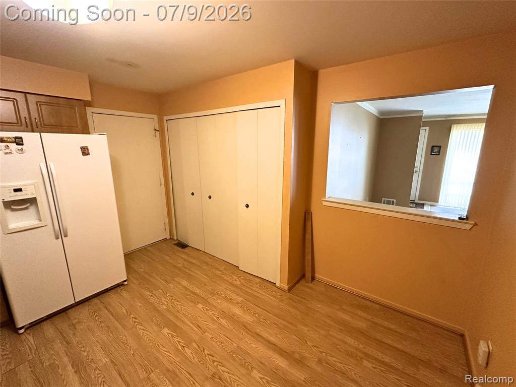 6669 Maple Lakes Drive, West Bloomfield, MI — Photo 4