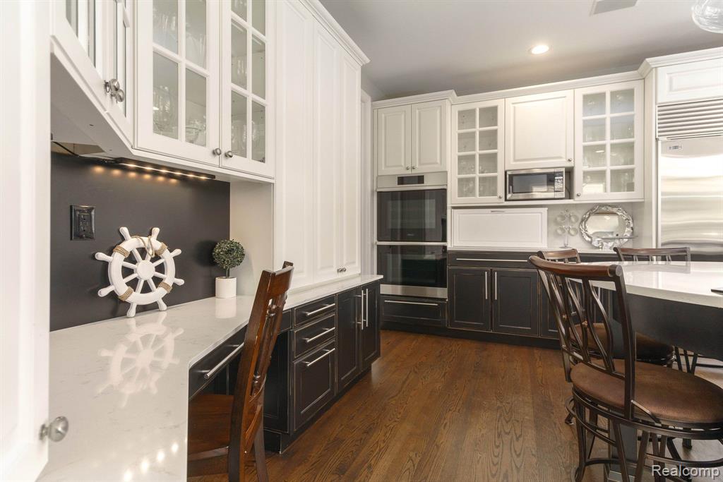 4425 ISLAND VIEW Drive, Waterford, MI 48328 — Photo 18