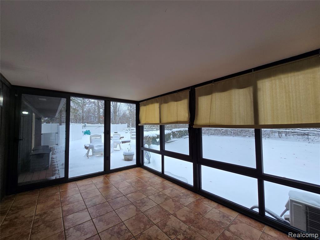 9770 Daleview Drive, South Lyon, MI 48178 — Photo 13