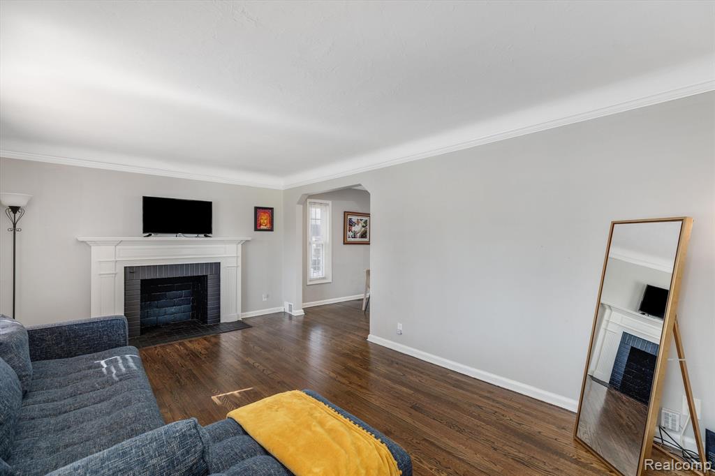 5220 LANNOO Street, Grosse Pointe, MI 48236 — Photo 5