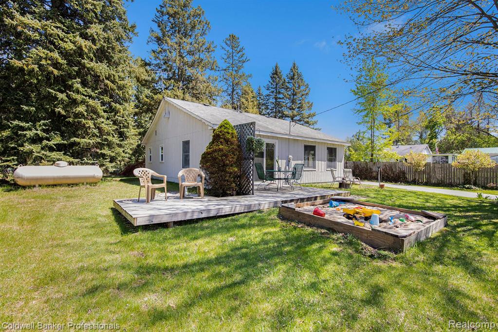 2574 S LAKE PLEASANT Road, Metamora, MI 48455 — Photo 16