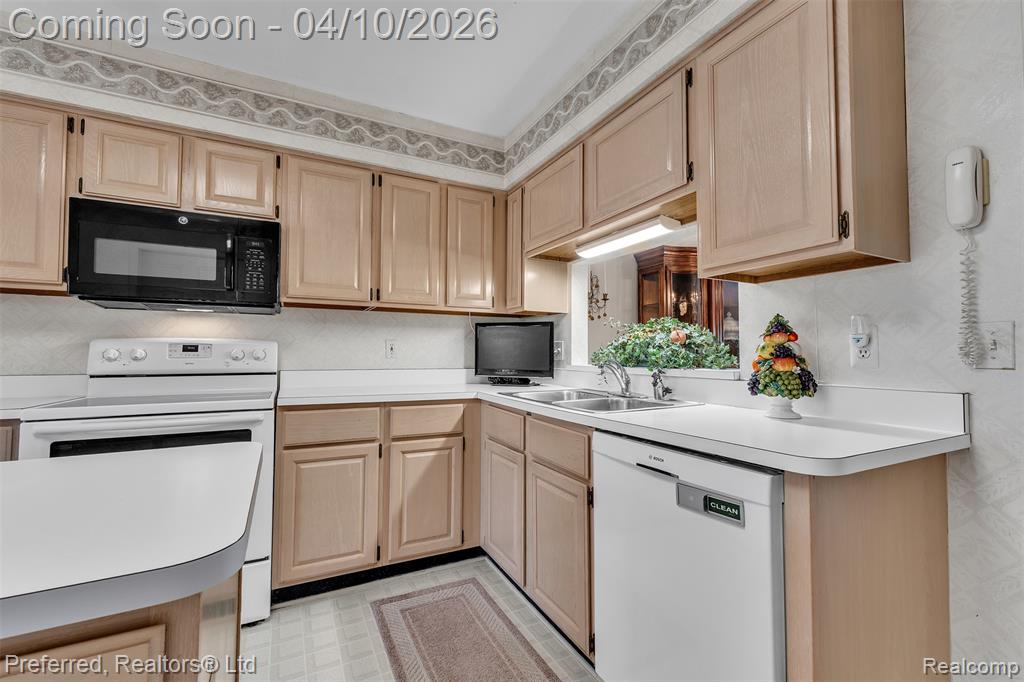 39797 Muirfield Lane, Northville, MI, 48168