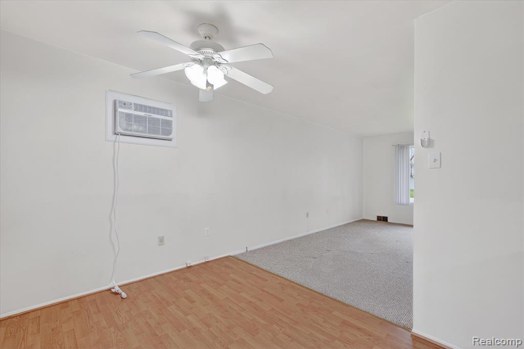 4739 Joan Lane, Pinckney, MI 48169 — Photo 10