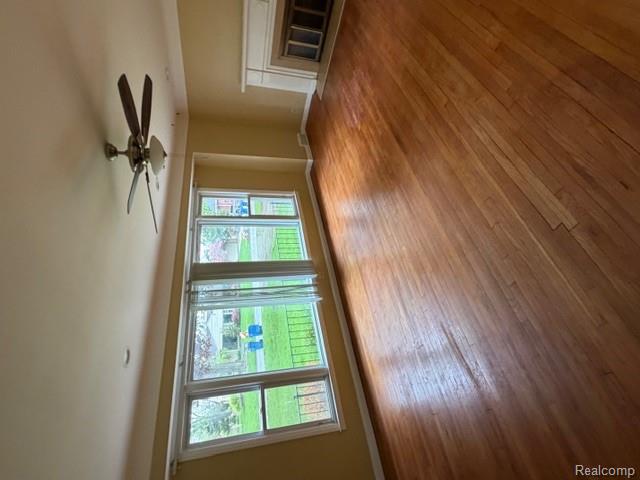 6766 Parkway Circle, Dearborn Heights, MI 48127 — Photo 18
