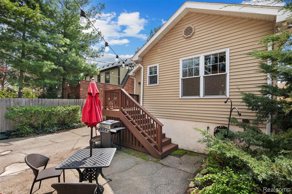 414 Cloverly Road, Grosse Pointe Farms, MI 48236 — Photo 46