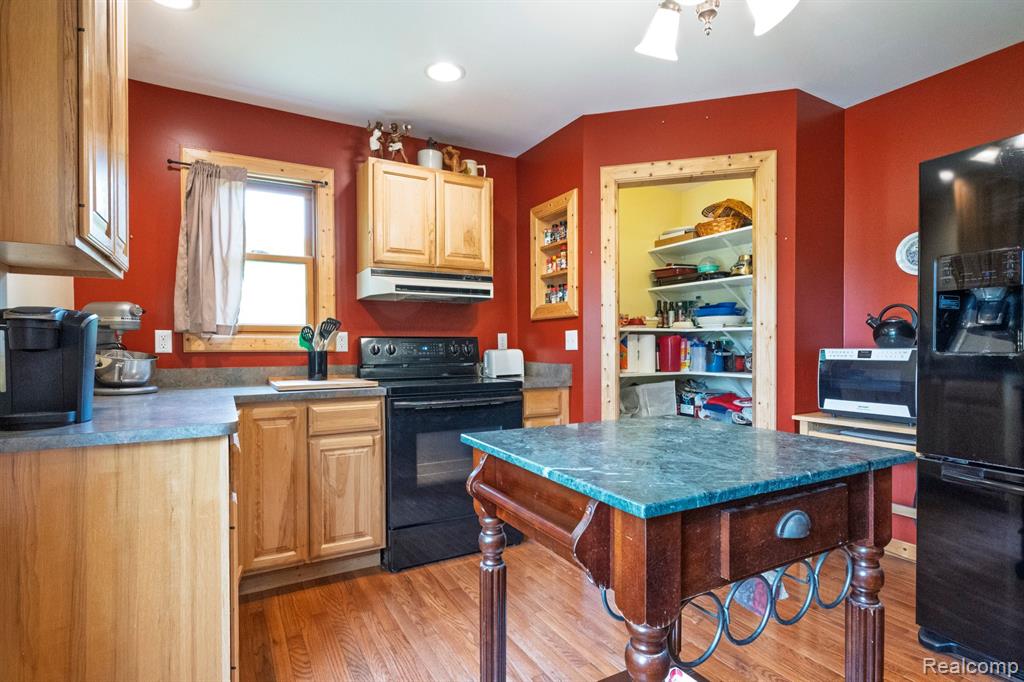 475 Dailey Court, Fowlerville, MI 48836 — Photo 15