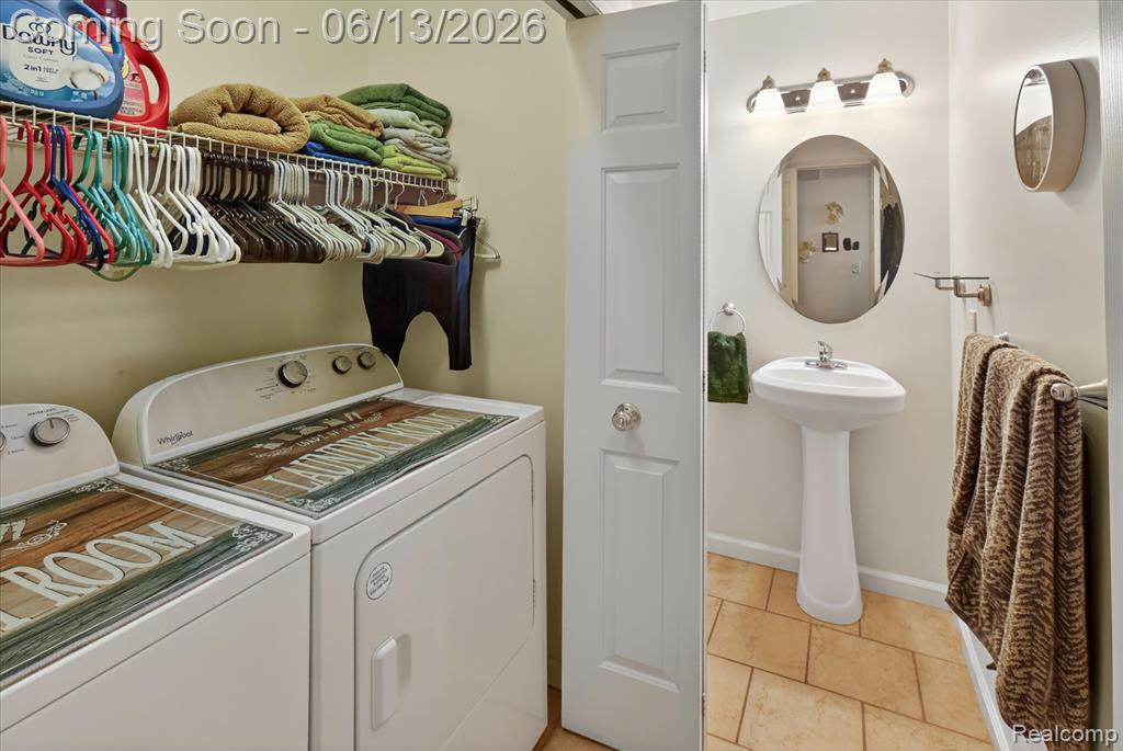 6095 Foxwood Court, Saginaw, MI 48638 — Photo 11