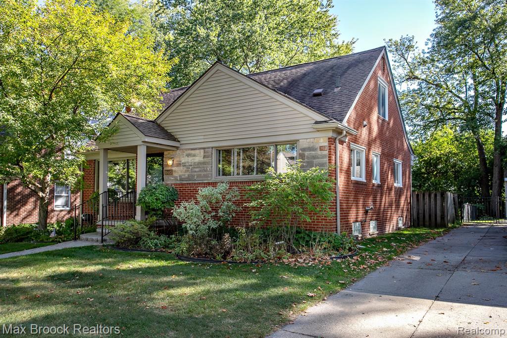 10445 Lincoln Drive, Huntington Woods, MI — Photo 3