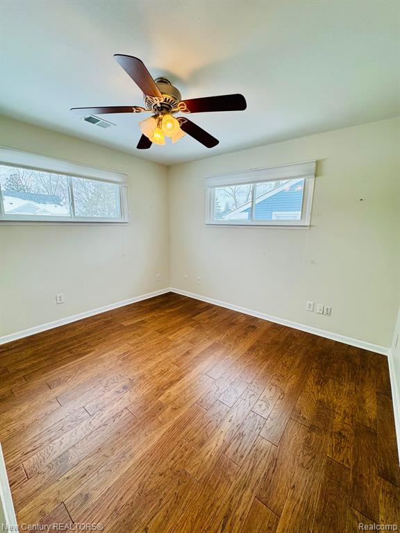 4327 Hampton Blvd, Royal Oak, MI 48073 — Photo 15