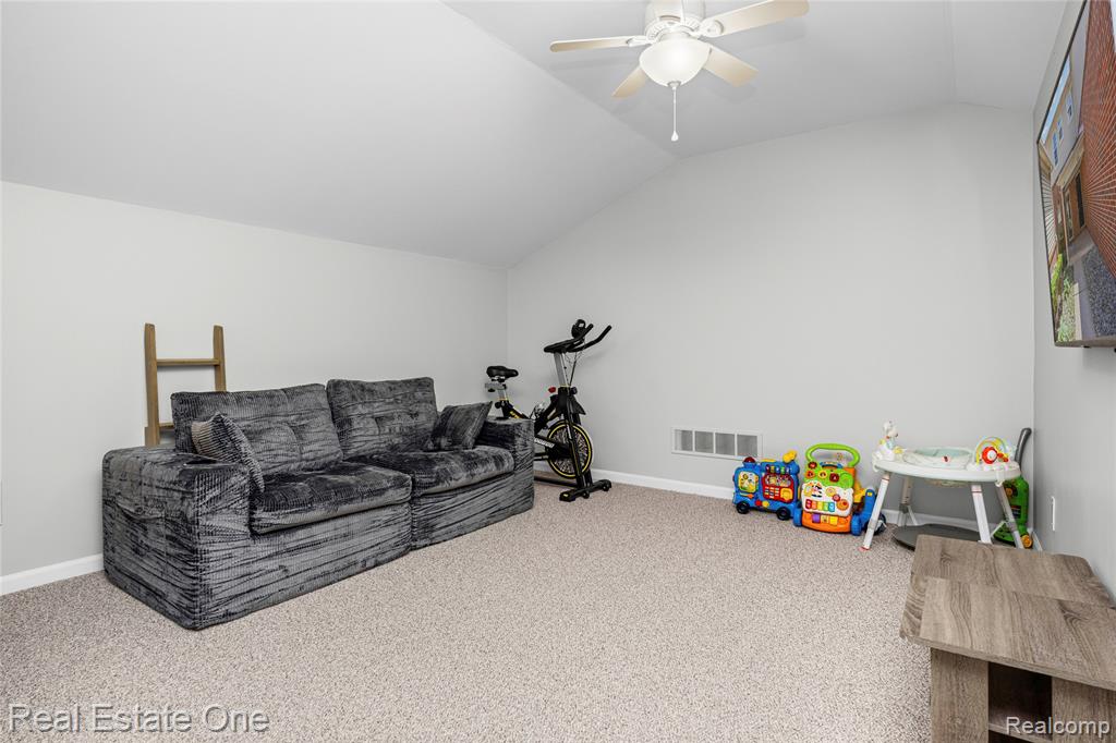 43354 Pendleton Circle, 46, Sterling Heights, MI 48313 — Photo 30
