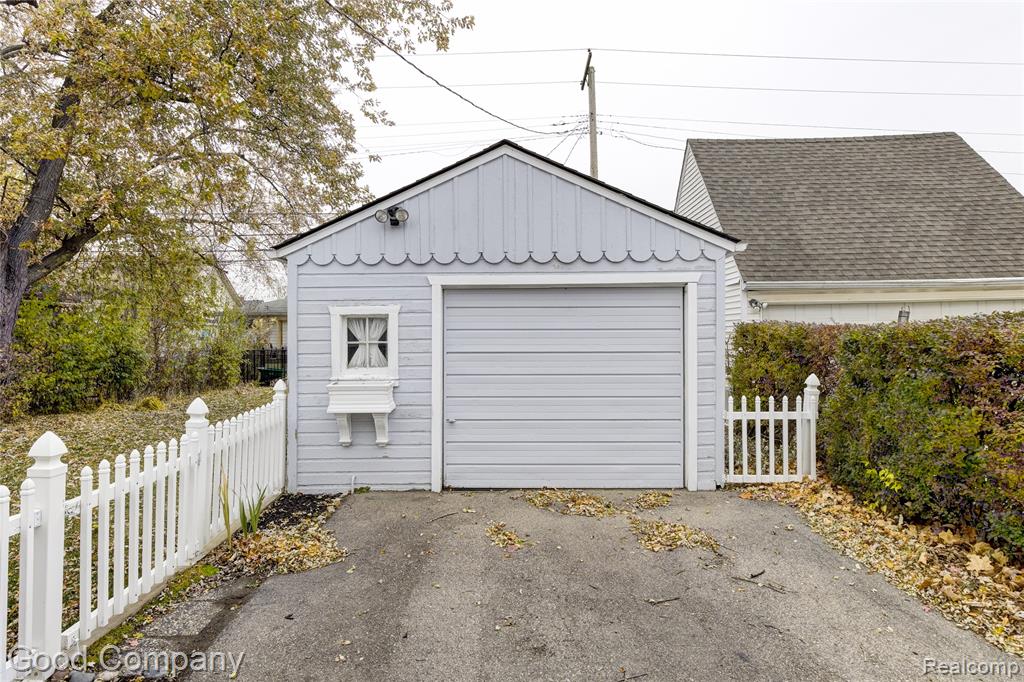 960 Columbia Road, Berkley, MI 48072 — Photo 41