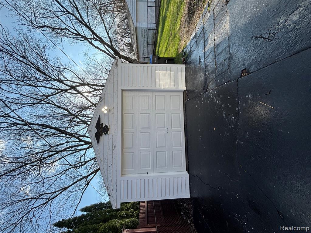 716 Charles Street, Ypsilanti, MI 48198 — Photo 17