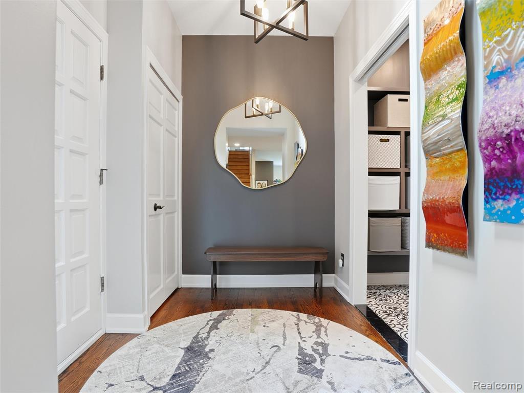 7475 Pinehurst Circle - Photo 4