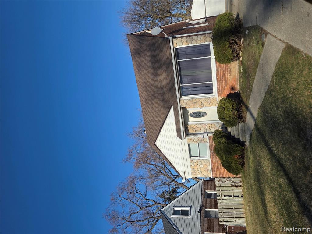 1121 S Meadowbrook Street E, Inkster, MI 48141 — Photo 2