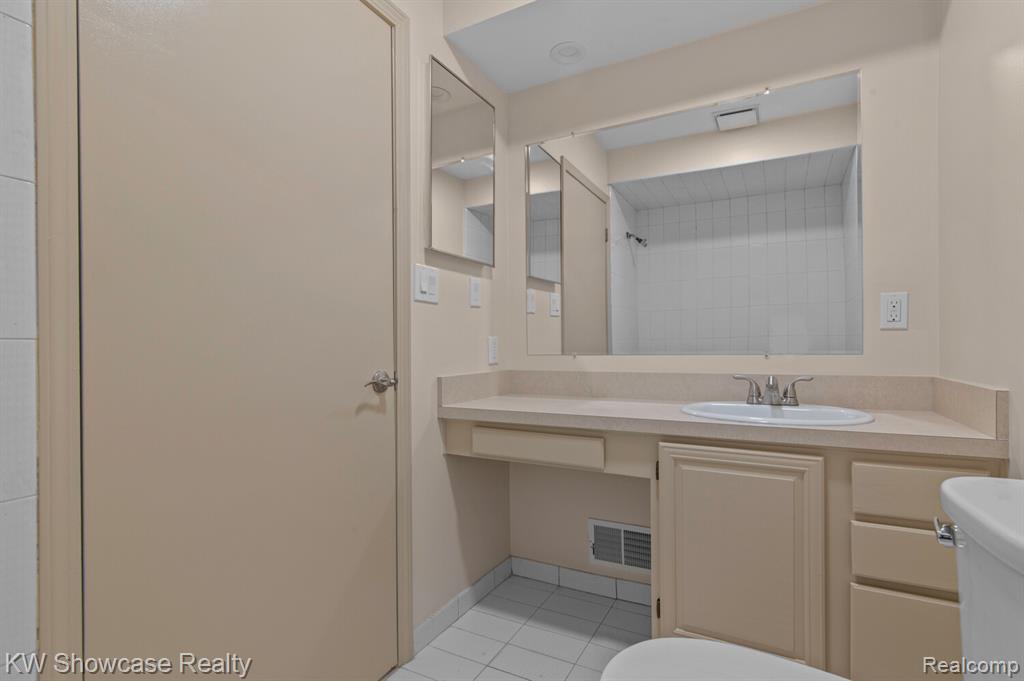 43351 ASPEN Drive, Sterling Heights, MI 48313 — Photo 20