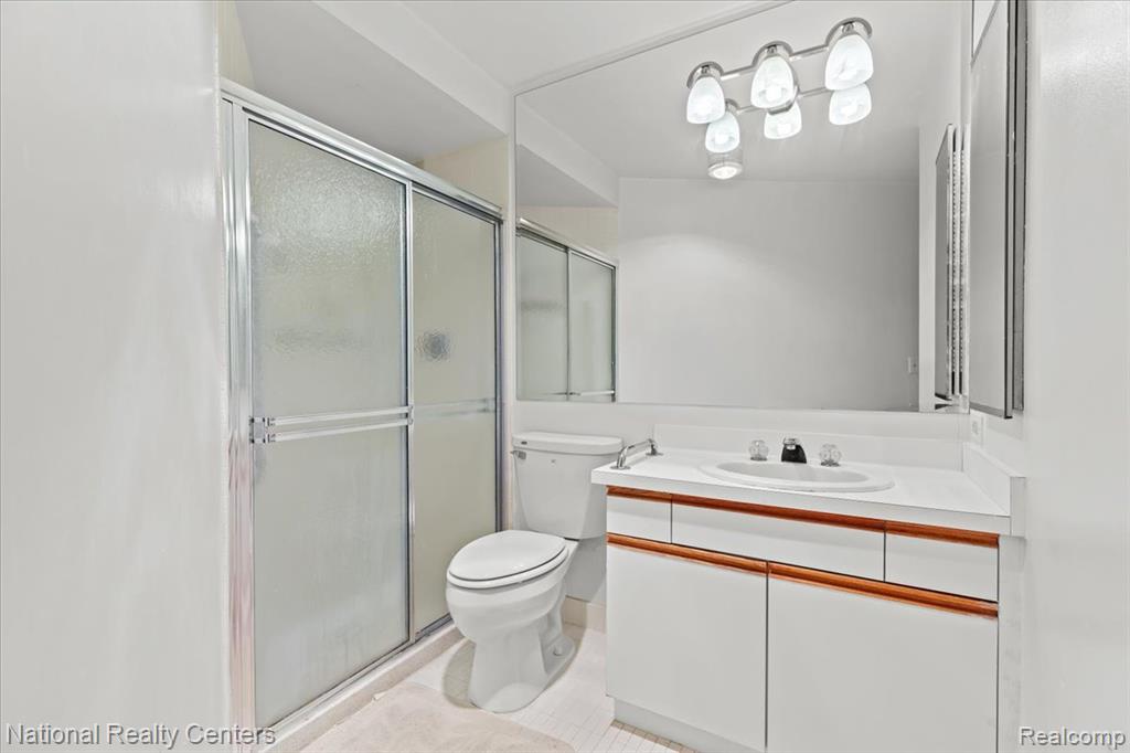 5000 Town Center, 408, Southfield, MI 48075 — Photo 17