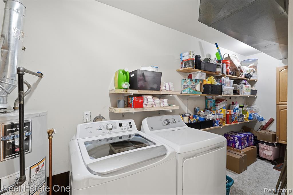 33547 Pondview Circle, 130, Livonia, MI 48152 — Photo 24