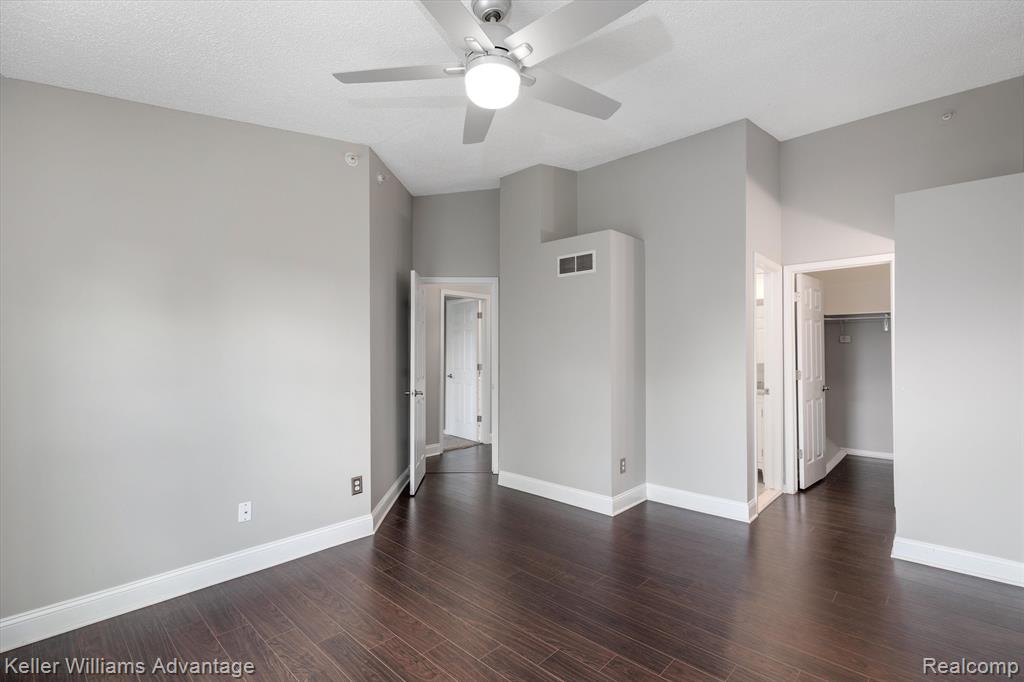 49573 DONOVAN Boulevard, Plymouth, MI 48170 — Photo 26