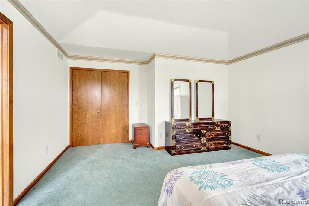 6942 Norton Drive, Troy, MI 48085 — Photo 21