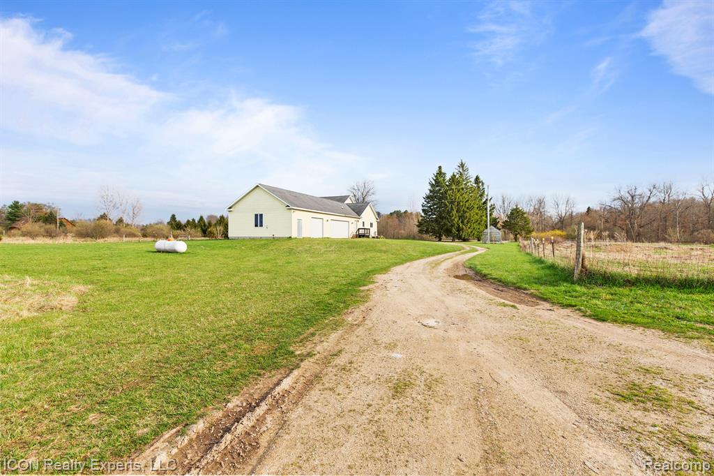 5580 HEGEL Road, Goodrich Vlg, MI — Photo 71