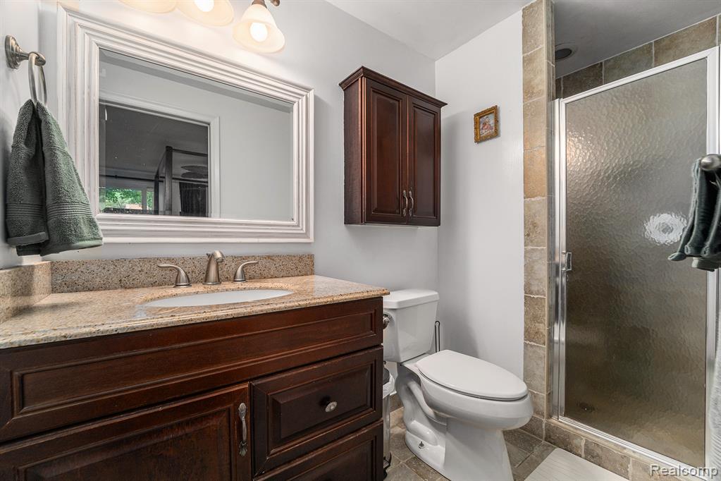 4729 Curtis Lane, Clarkston, MI — Photo 21