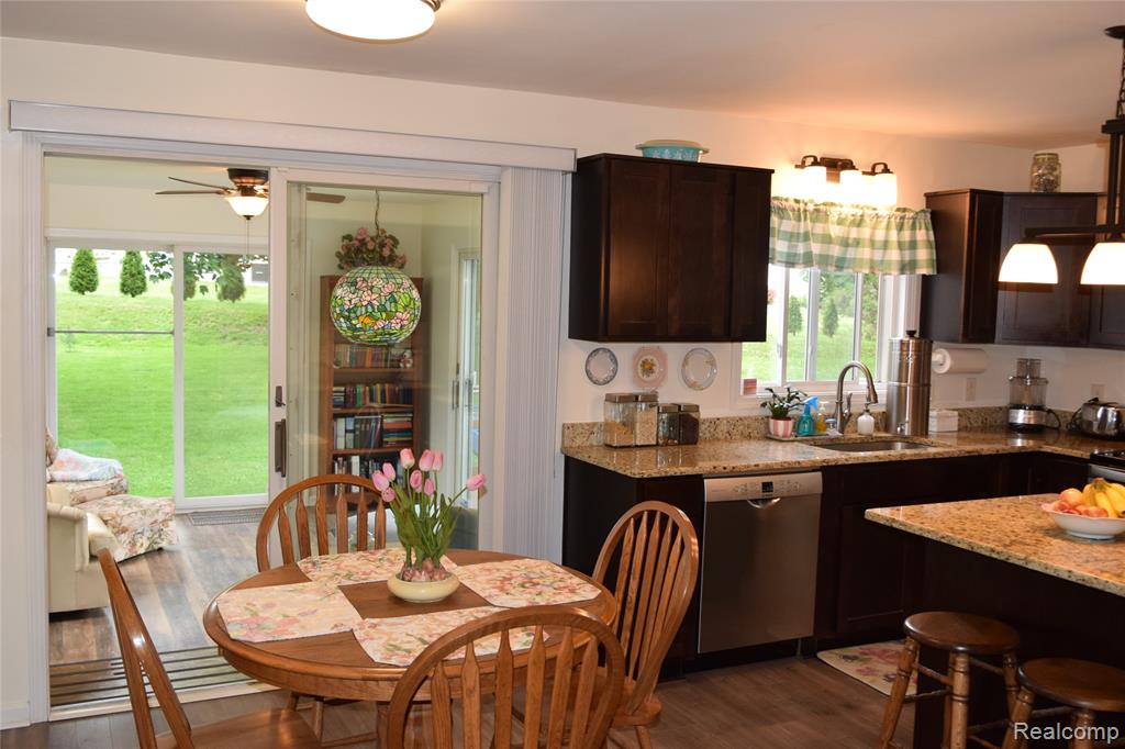 7448 Miller Road, Swartz Creek, MI 48473 — Photo 11