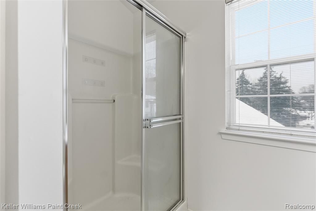 833 Huntclub Boulevard, Auburn Hills, MI 48326 — Photo 19