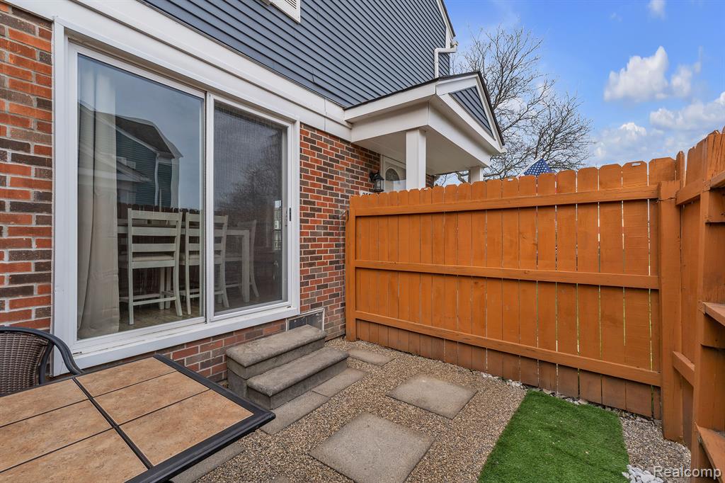 23625 STONEHENGE Boulevard, Novi, MI — Photo 34