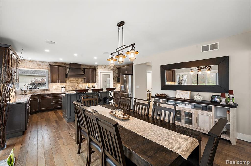5839 Westwood Drive, Grand Blanc, MI 48439 — Photo 17