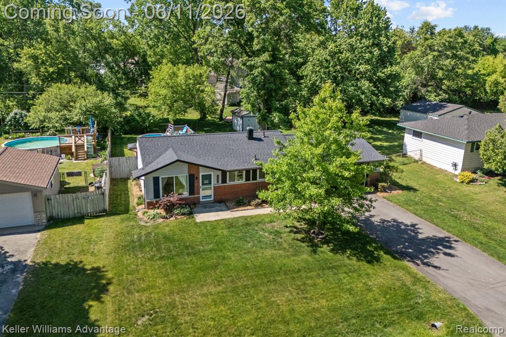 6589 Doyon Drive S, Waterford, MI 48327 — Photo 5