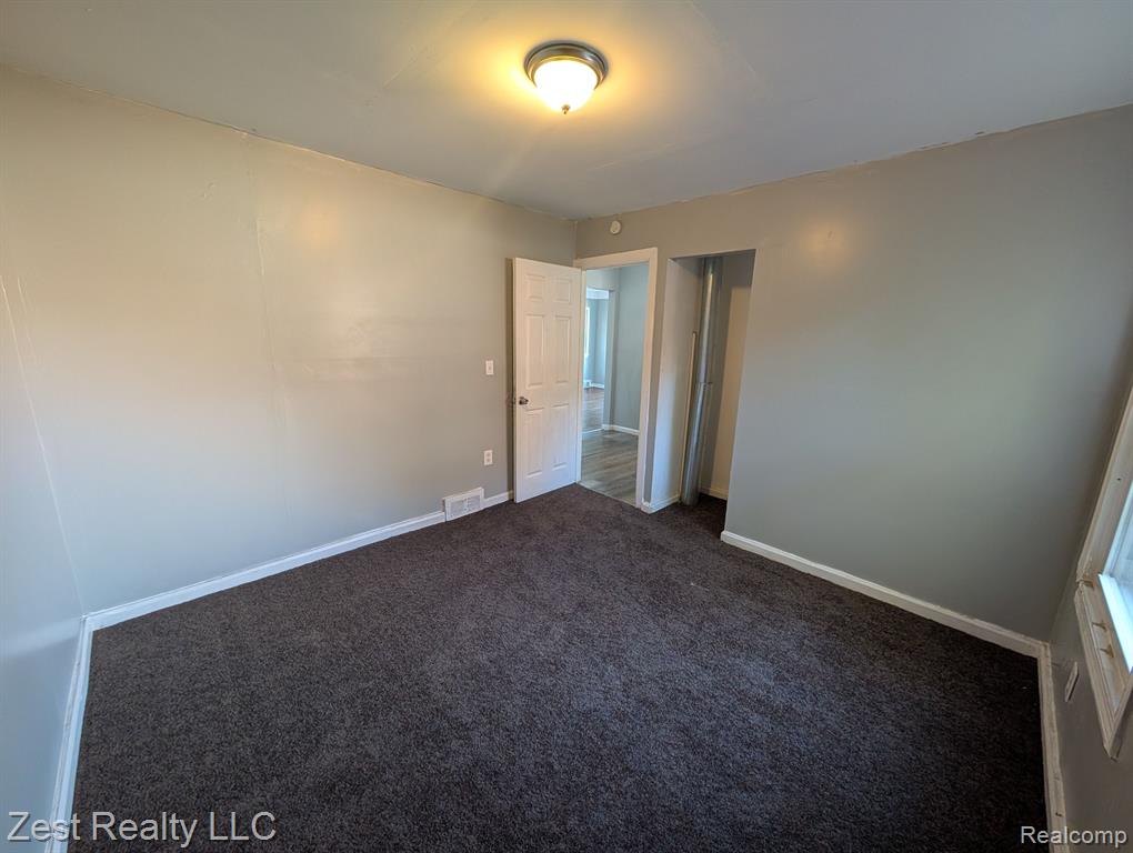 231 W BRENTWOOD Street, Highland Park, MI 48203 — Photo 13