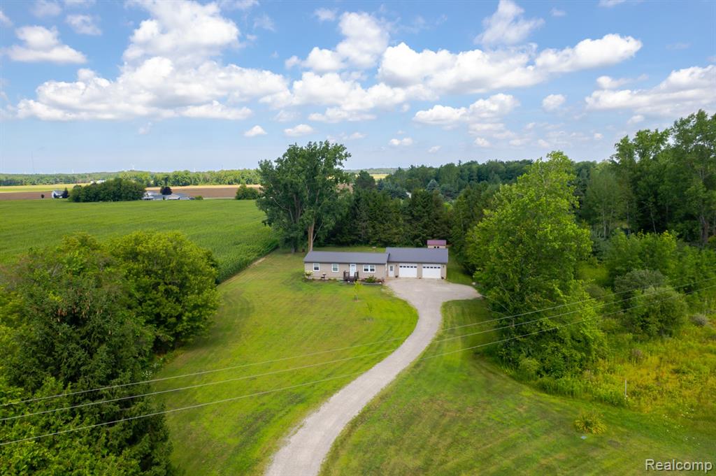 2204 S Van Dyke Road, Bad Axe, MI 48413 — Photo 27