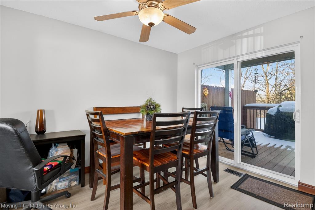 13153 Lake Point Boulevard, Belleville, MI 48111 — Photo 18
