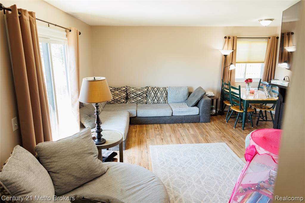 8493 Pepper Ridge Drive E, Grand Blanc, MI 48439 — Photo 8
