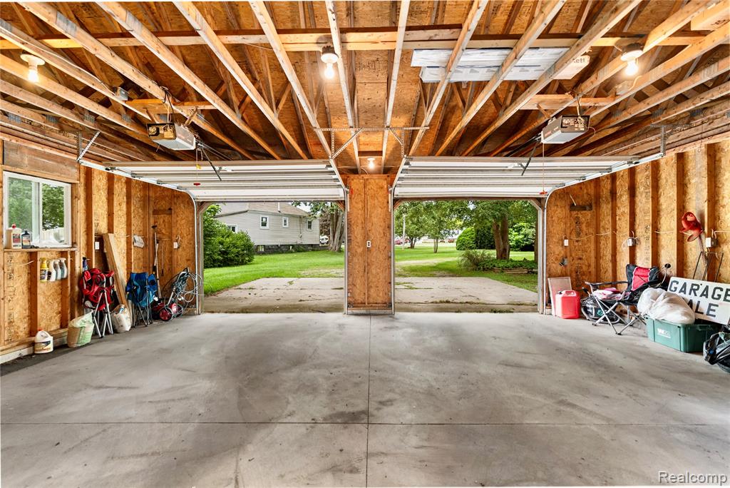 5206 Lippincott Boulevard, Burton, MI 48519 — Photo 49