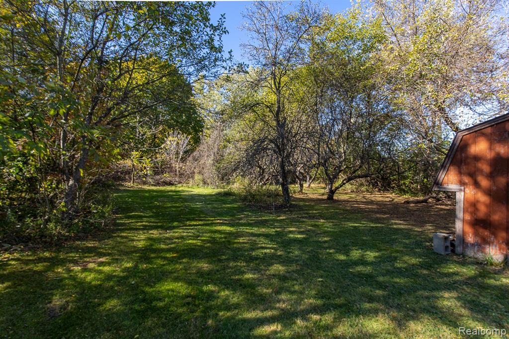 7070 Aldredge Drive, Swartz Creek, MI 48473 — Photo 29