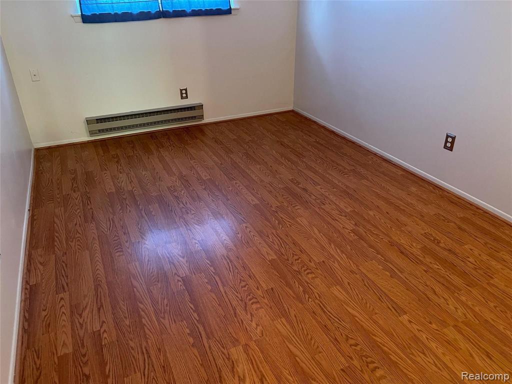 7325 WOODVIEW DR. Unit #4, Westland, MI — Photo 7