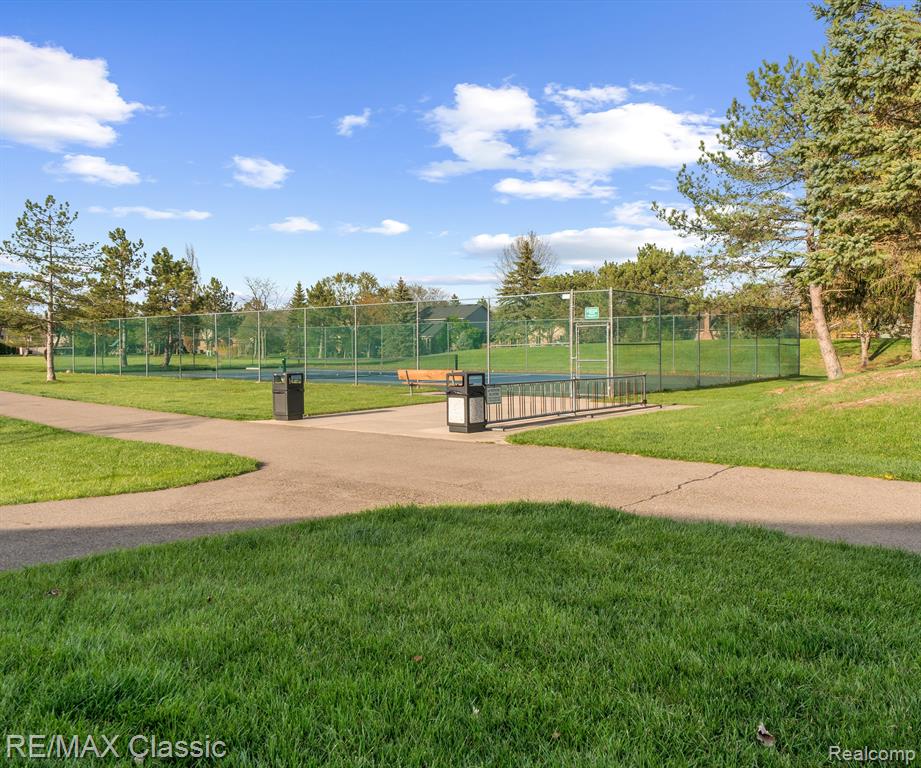 45597 HOLMES Drive, Canton, MI 48187 — Photo 82