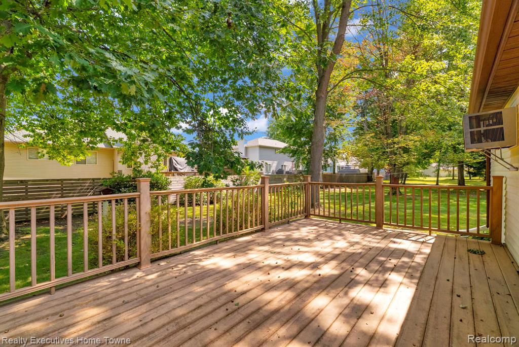 4415 Cambridge Drive, Port Huron, MI 48060 — Photo 36
