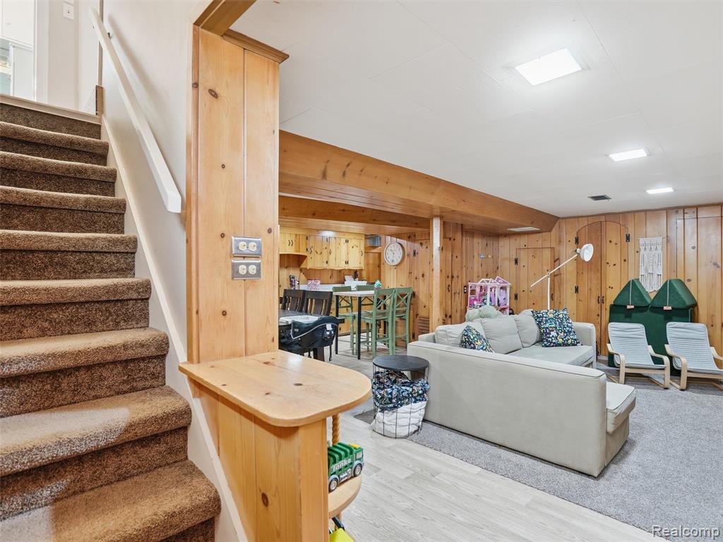 2073 Lochmoor Boulevard, Grosse Pointe Woods, MI 48236 — Photo 34